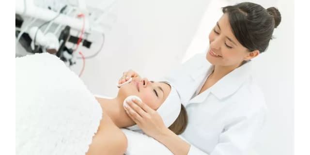 One Diamond Glow Facial Treatment