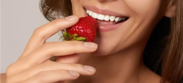 One 50-Minute In-Office Teeth-Whitening Treatment
