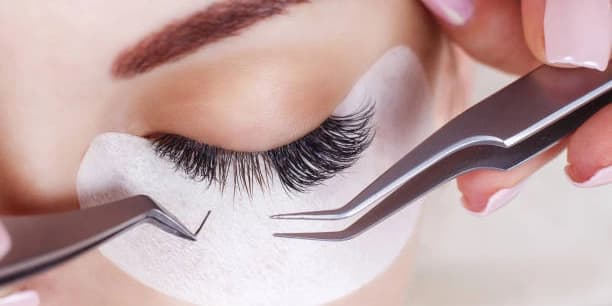 One Full Set of Eyelash Extensions