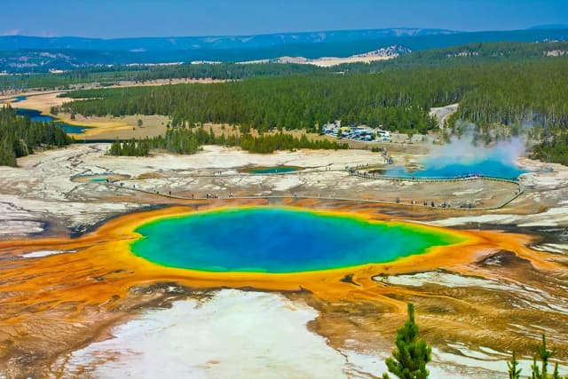Yellowstone, Grand Teton, Big Sky, Banff & Glacier: Self-Guided Driving Tours Bundle