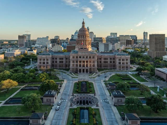 Austin Tour: Self-Guided Drive