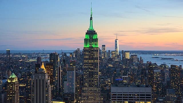 6+ New York Walking Tours : Self-Guided Bundle