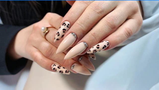 CBD Manicure