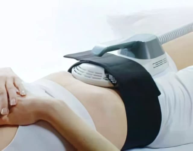 Electronic Muscle-Stimulation for Four