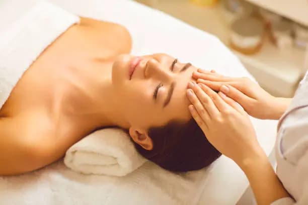 50-Minute Hydrafacial and Microderm with Custom Mask