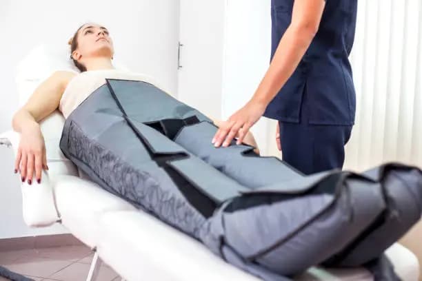 60 Minute Women's Lymphatic Drainage Treatment