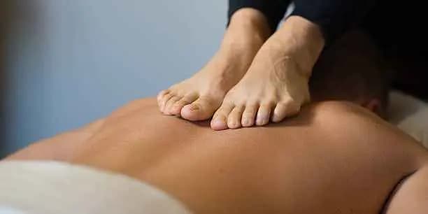60 Minute Ashiatsu Massage