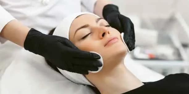 Glassy Glow Facial