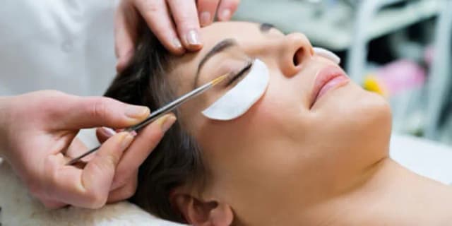 Eyelash Tinting