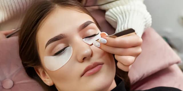 Lash Lift and Tint