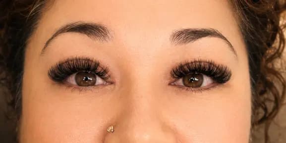 Volume Lash Extensions – Full Set