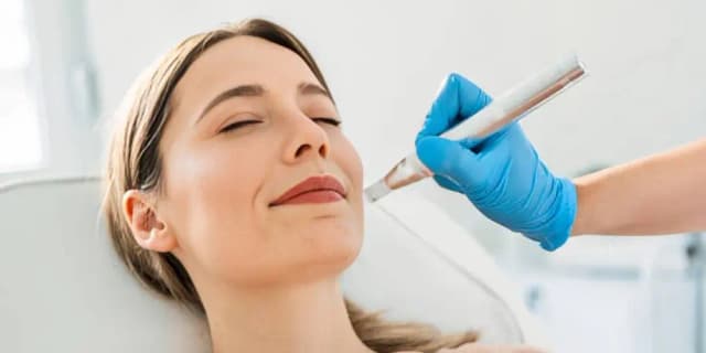 Microneedling Face & Neck - 1 Session