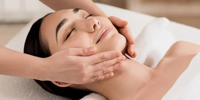 European Buccal Sculpt Facial 90 Minutes
