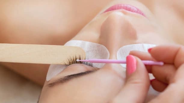 Lash Removal